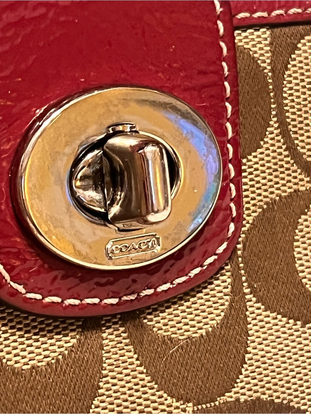 Coach Beige Signature Canvas Wallet with Red Patent Trim - Picture 5 of 12
